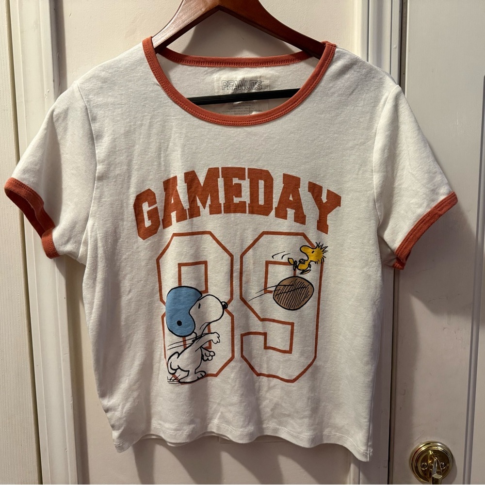 Peanuts Snoopy Game Day Cropped Tee Shirt - Picture 2 of 8